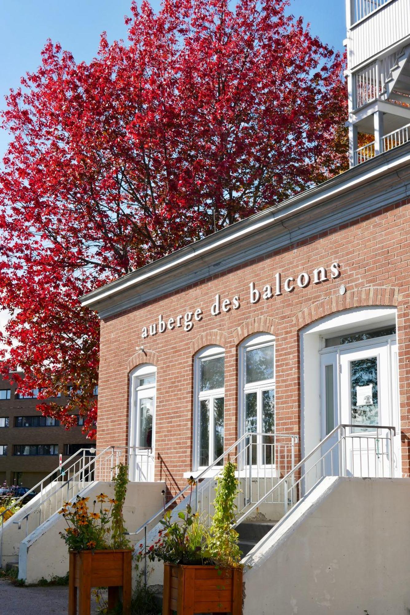 Auberge De Jeunesse Des Balcons Baie-Saint-Paul Exteriör bild